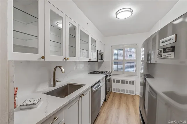 $1,575,000 | 210-08 41st Avenue | Bayside