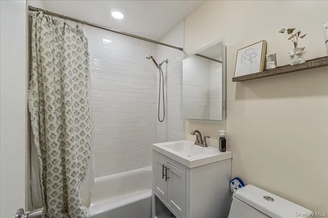 $1,575,000 | 210-08 41st Avenue | Bayside