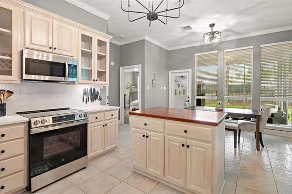 $349,900 | 1119 Pink Myrtle Drive, Madisonville, LA 70447