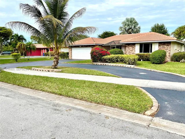 $4,200 | 10001 Northwest 11th Manor, Coral Springs, FL 33071