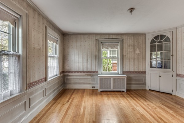266 Lawrence Road Medford, MA 02155 - Photo 13 of 30 Gallery Image 13
