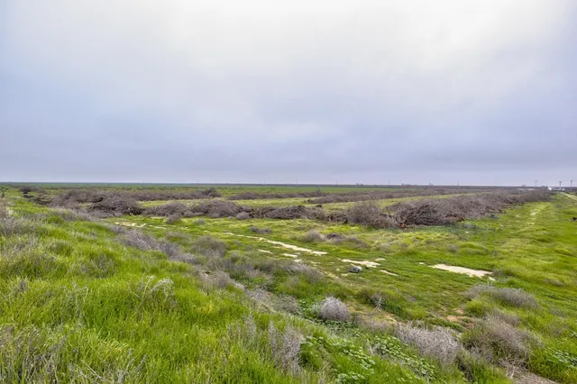 $8,640,500 | 0 Ave 32 & Road 192, Earlimart, CA 93219