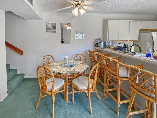 62 Springdale Circle Palm Springs, FL 33461 - Photo 3 of 11 62 Springdale Circle Dining Room