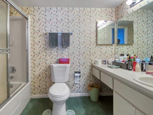 62 Springdale Circle Palm Springs, FL 33461 - Photo 7 of 11 62 Springdale Circle Master Bath