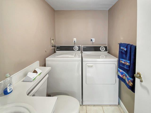 62 Springdale Circle Palm Springs, FL 33461 - Photo 9 of 11 62 Springdale Circle Laundry