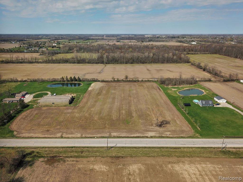 32 32 Mile Road New Haven, MI 48050 - Photo 3 of 7