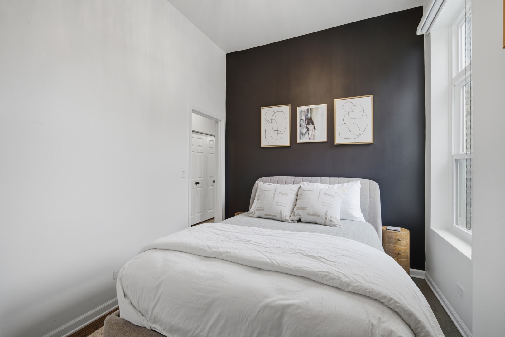 813 North Racine Avenue, Unit 2 Chicago, IL 60642 - Photo 25 of 31 Gallery Image 25