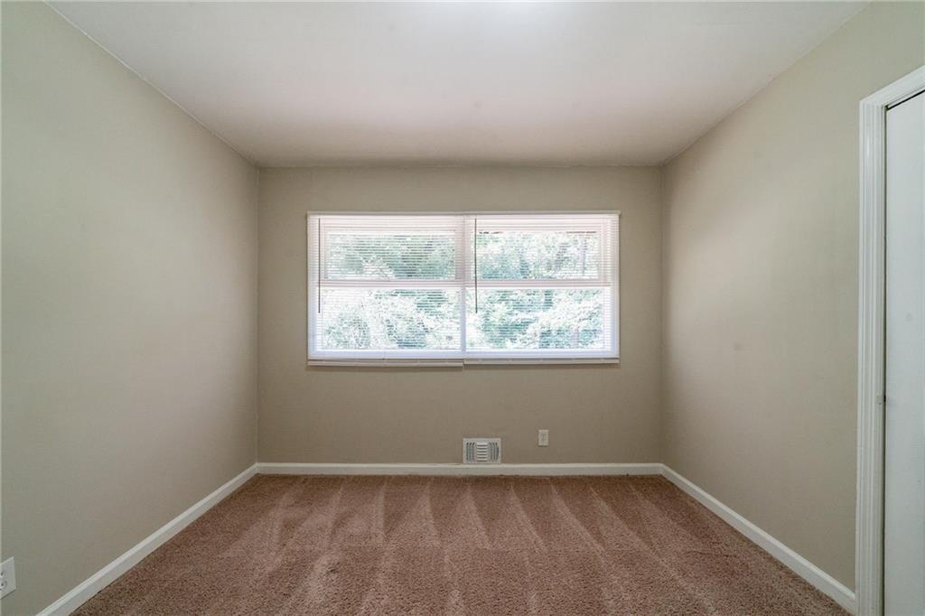 3904 West Hilda Circle Decatur, GA 30035 - Photo 15 of 32