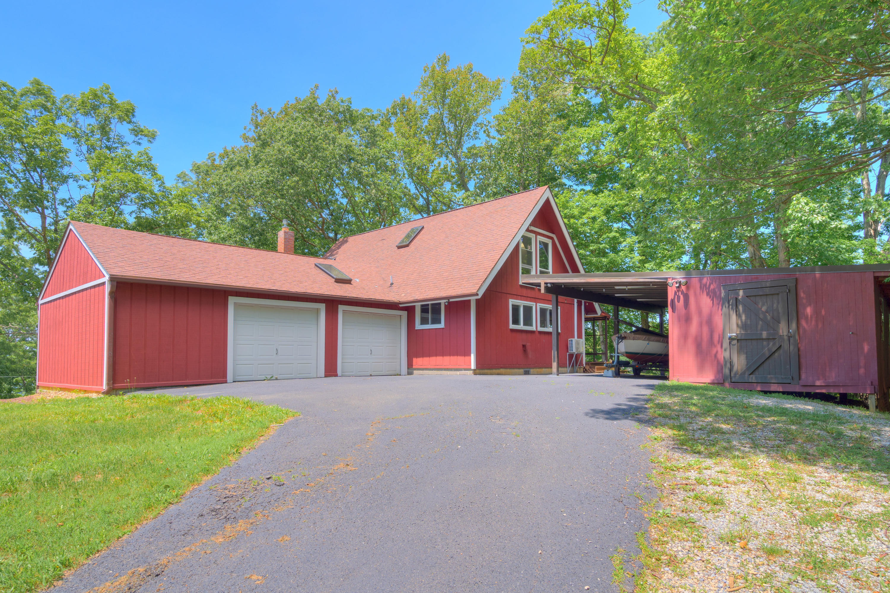 4366 Plantation Estates Road Radford, VA 24141 - Photo 1 of 41 4366_PlantationEstatesRd_HiRes-2