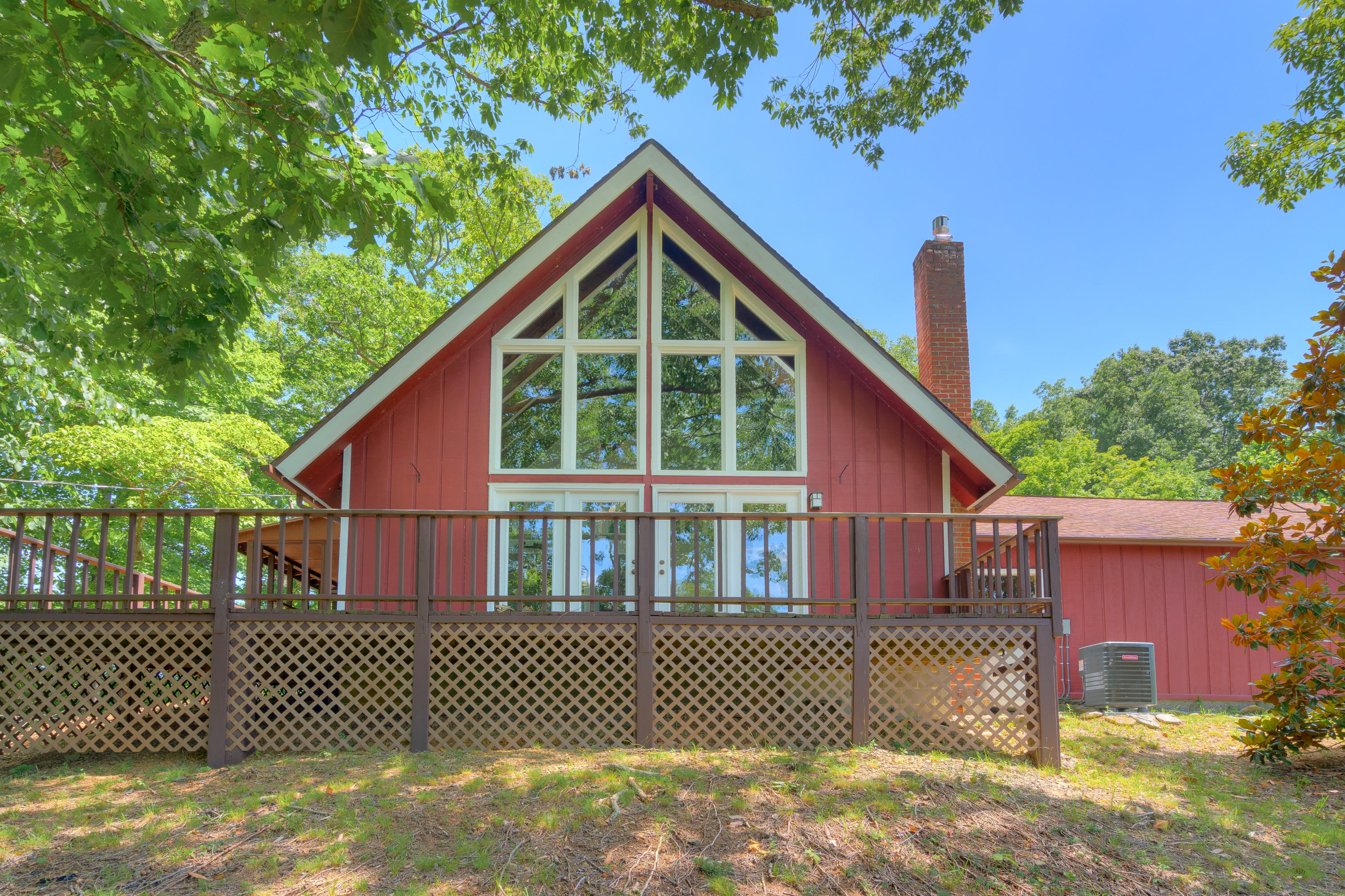 4366 Plantation Estates Road Radford, VA 24141 - Photo 2 of 41 4366_PlantationEstatesRd_HiRes-6