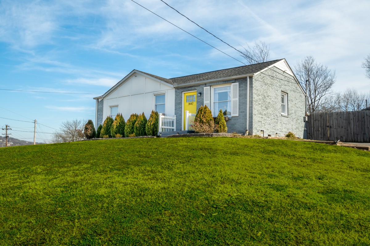 1447 Dolan Road Nashville, TN 37218 - Photo 20 of 20 a house view with a garden space