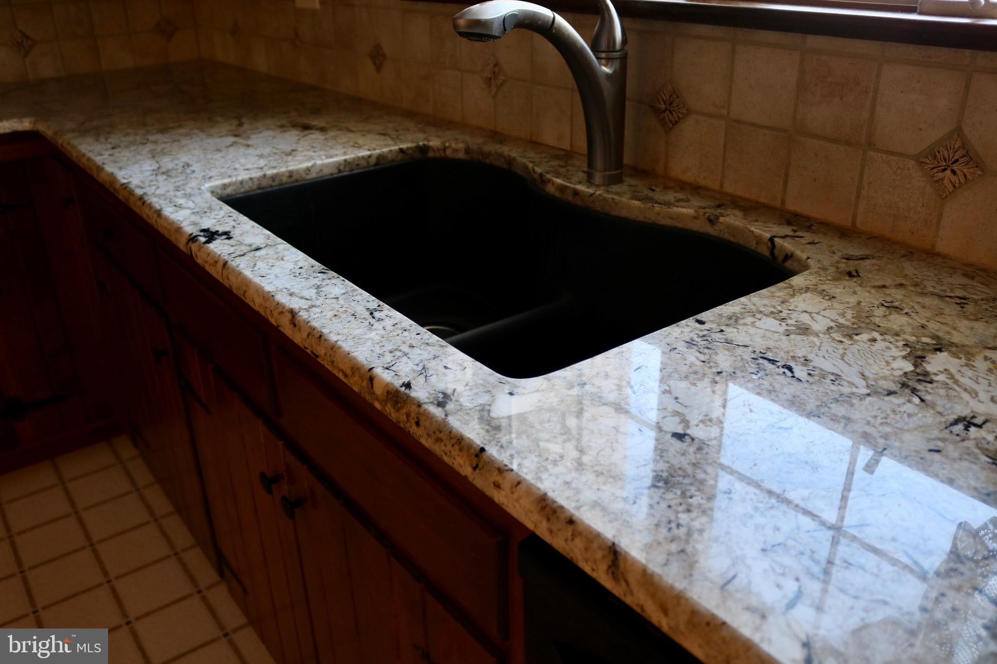 1386 Landisville Road Manheim, PA 17545 - Photo 10 of 26 a view of roof