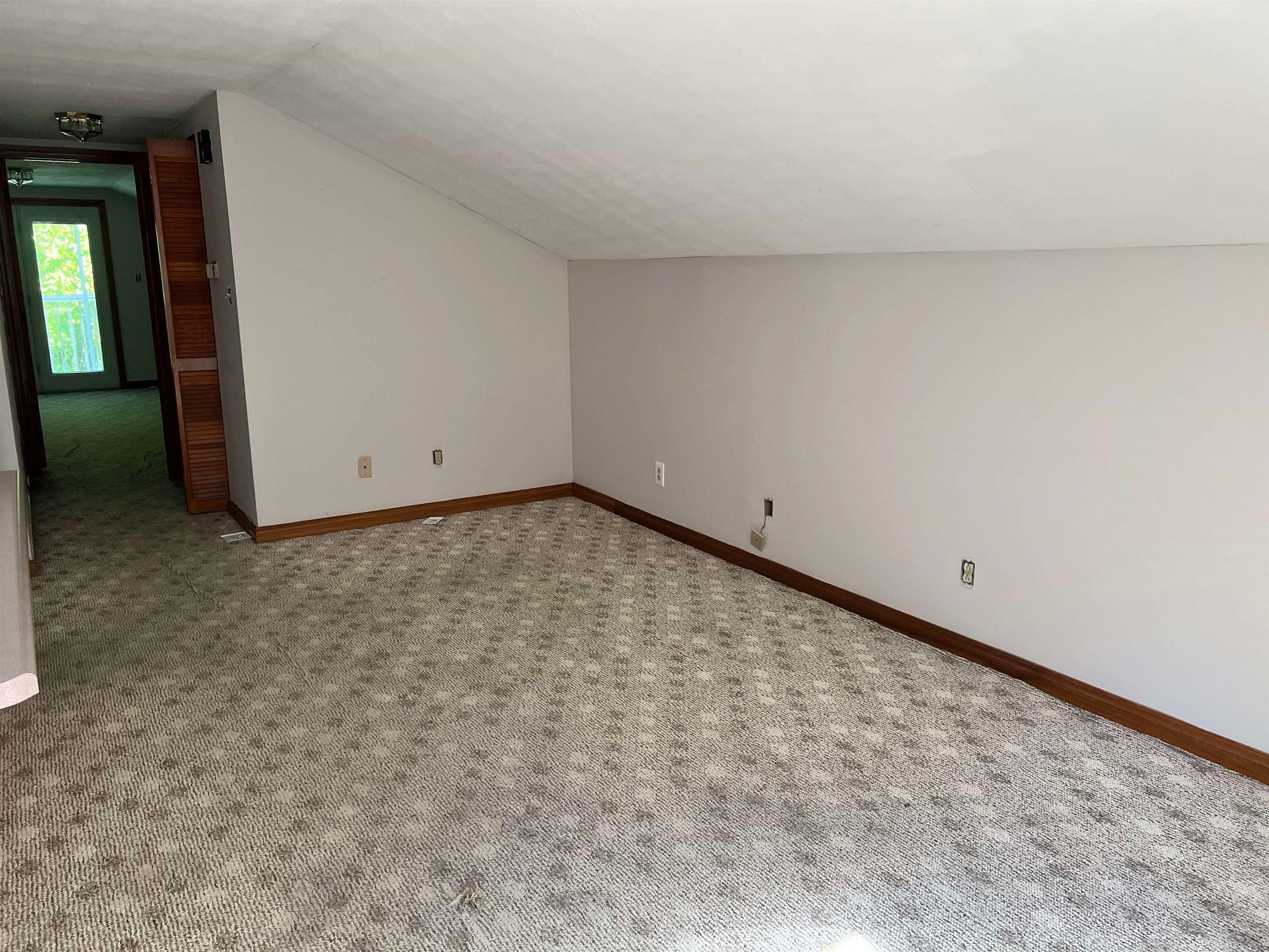 1045 Newmans Branch Road Milton, WV 25541 - Photo 9 of 19 Gallery Image 9