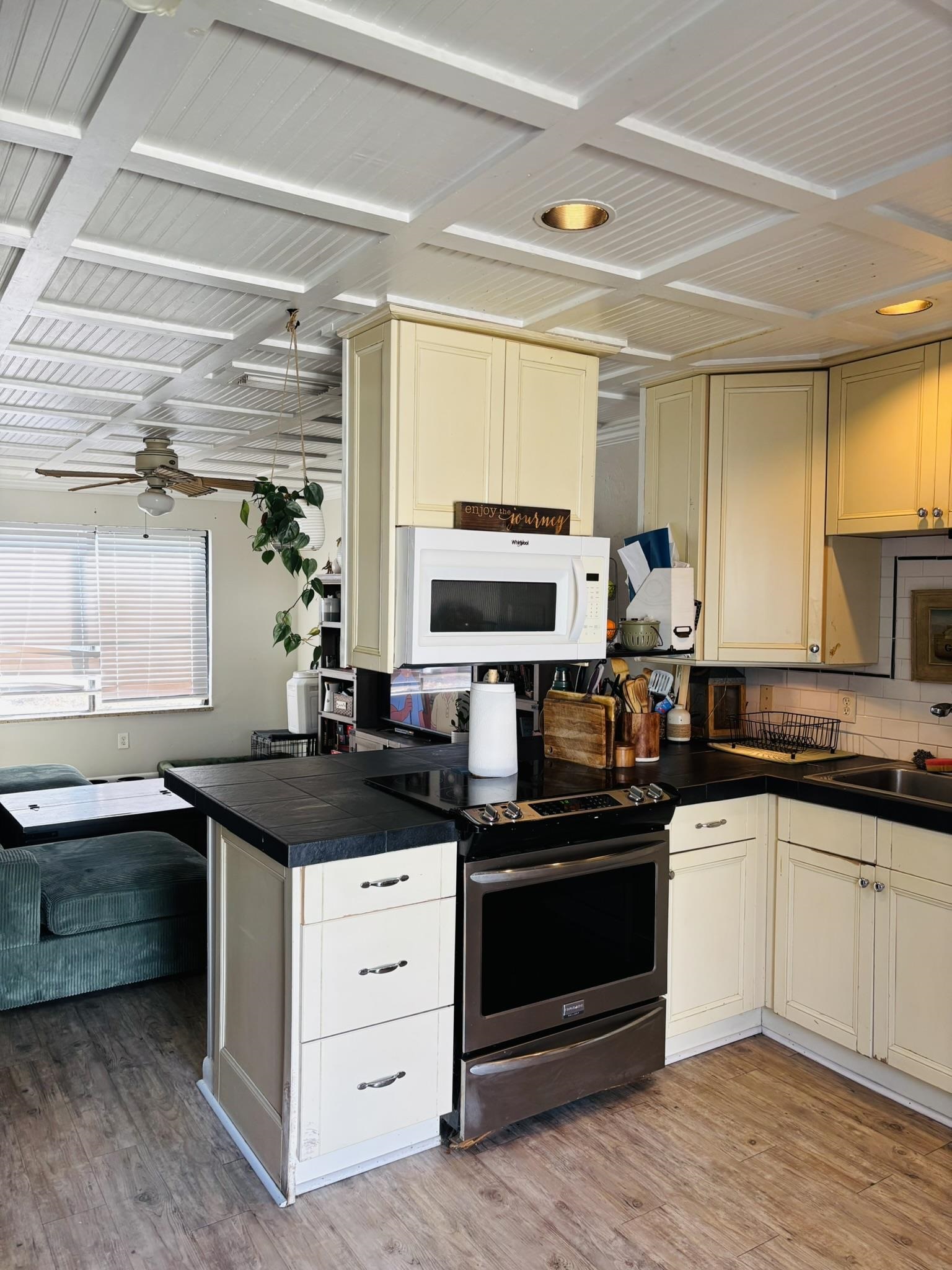 301 South Lipona Road, Unit 22 Tallahassee, FL 32304 - Photo 17 of 22