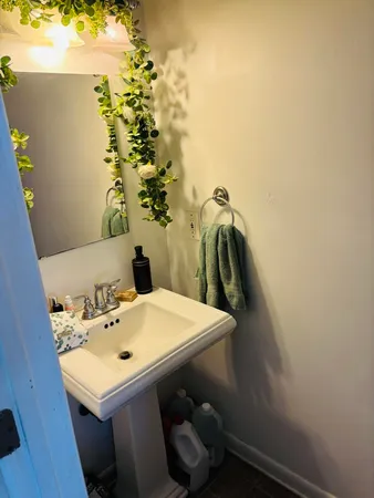 $1,175 | 301 South Lipona Road, Unit 22, Tallahassee, FL 32304