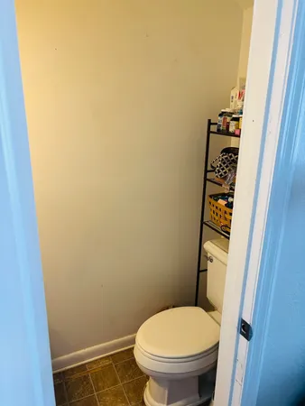 $1,175 | 301 South Lipona Road, Unit 22, Tallahassee, FL 32304