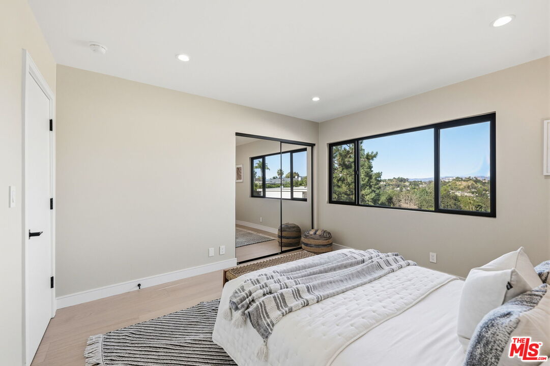 3465 Valley Meadow Road Sherman Oaks, CA 91403 - Photo 27 of 71