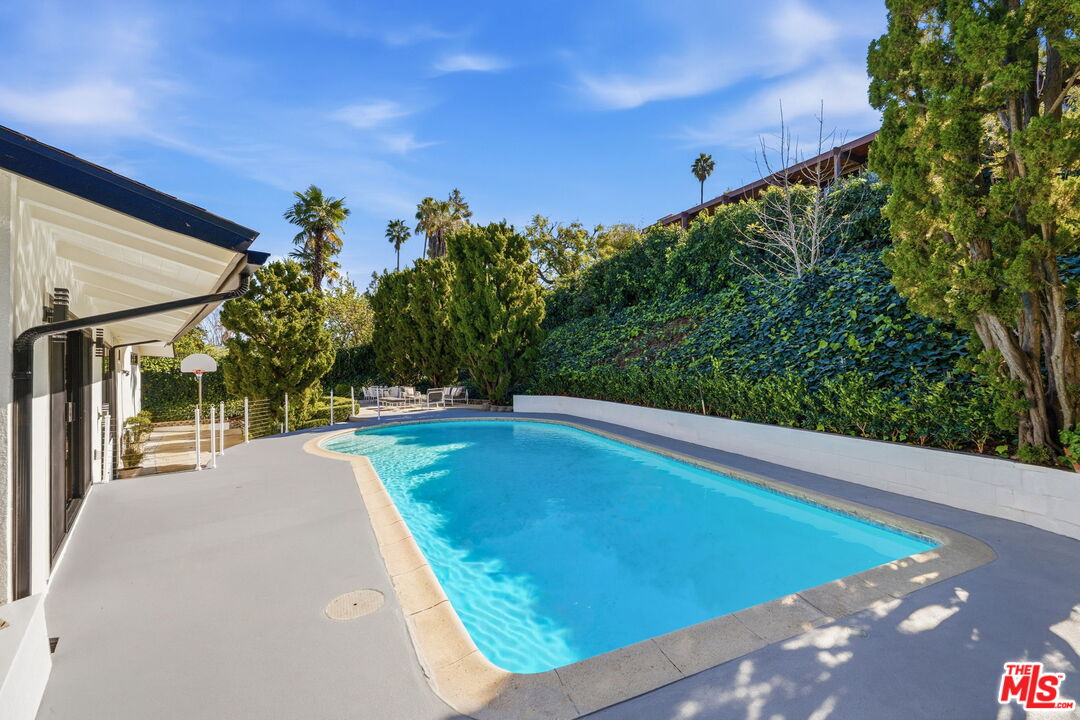 3465 Valley Meadow Road Sherman Oaks, CA 91403 - Photo 39 of 71