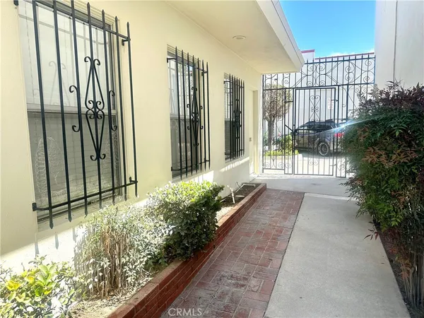 $1,700,000 | 815 South Main Street, Corona, CA 92882