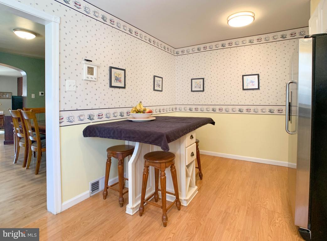 723 Ripley Street Philadelphia, PA 19111 - Photo 12 of 37 Breakfast Area