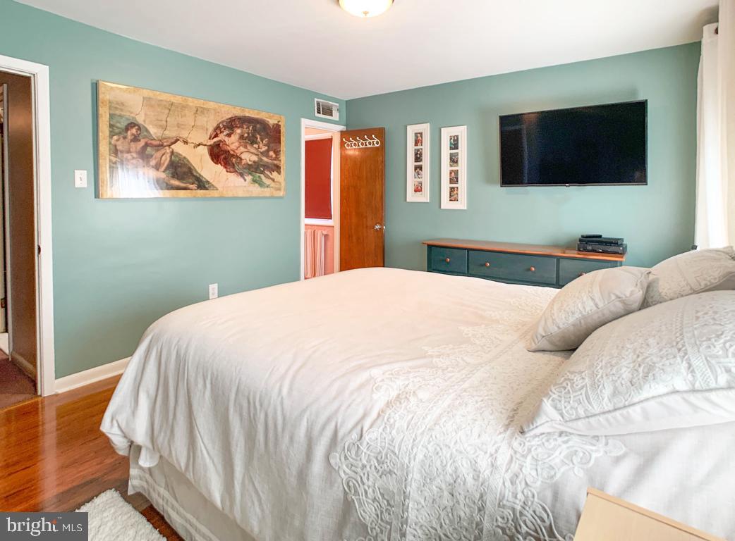 723 Ripley Street Philadelphia, PA 19111 - Photo 19 of 37 Main Bedroom