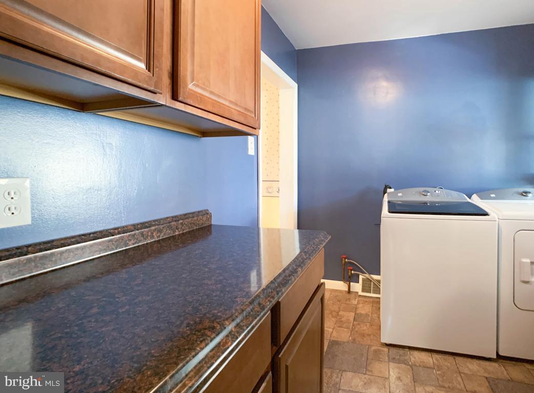 723 Ripley Street Philadelphia, PA 19111 - Photo 32 of 37 Laundry Room