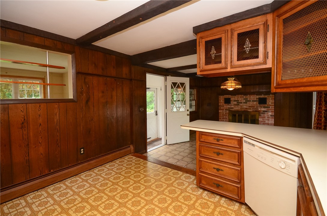 157 Laten Knight Road Cranston, RI 02921 - Photo 12 of 25