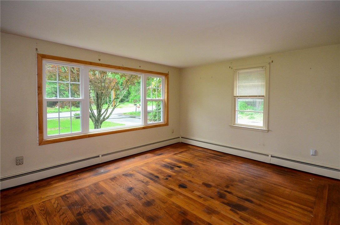 157 Laten Knight Road Cranston, RI 02921 - Photo 13 of 25