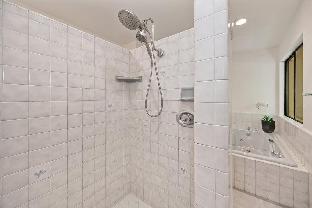 6400 Lago Circle Rancho Murieta, CA 95683 - Photo 39 of 60