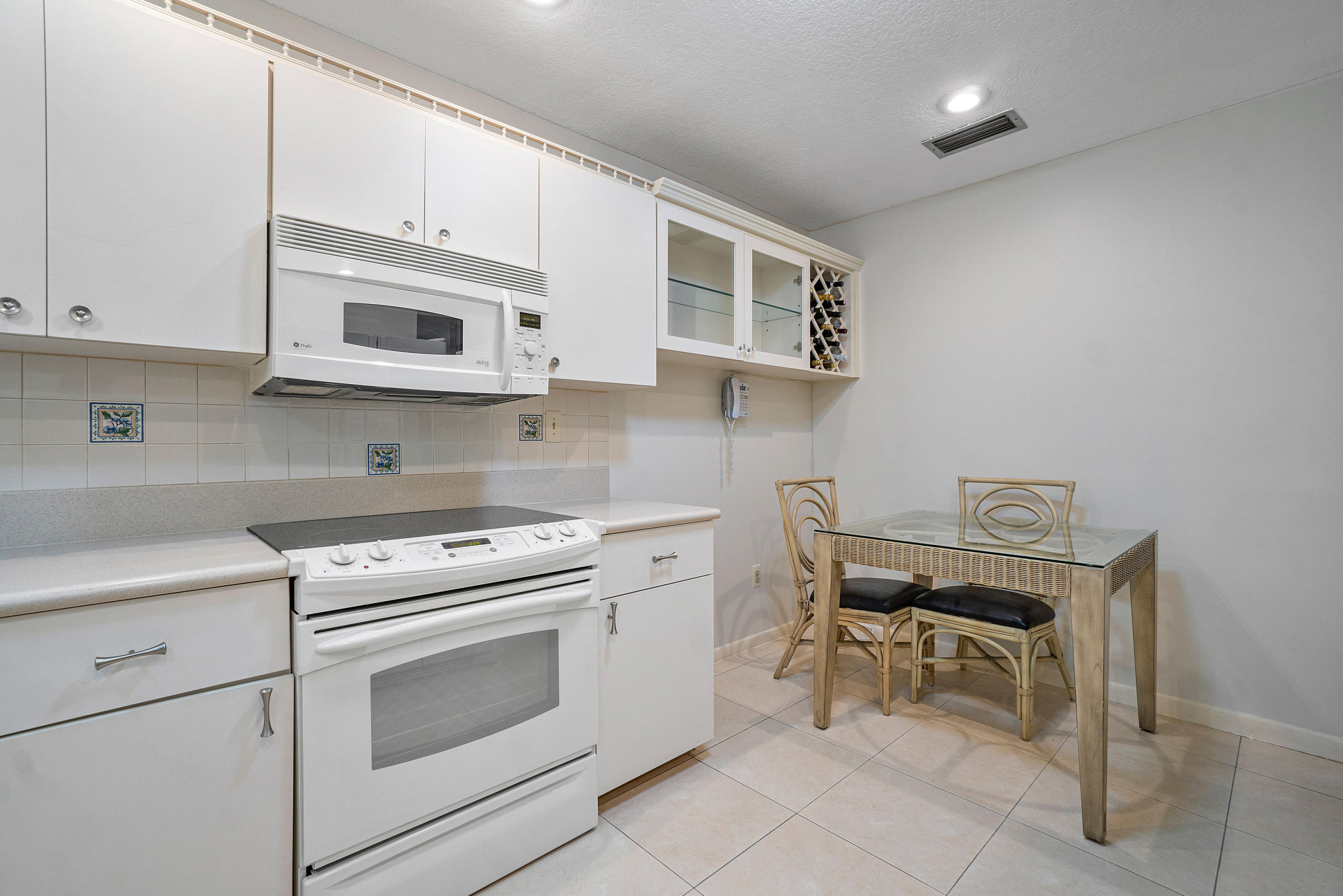 6115 Belleza Lane Boca Raton, FL 33433 - Photo 11 of 45 untitled-15 (39)