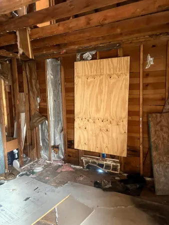 $18,500 | 20137 Helen Street, Detroit, MI 48234