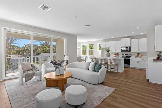 $949,900 | 840 61st Avenue Northeast, St. Petersburg, FL 33703