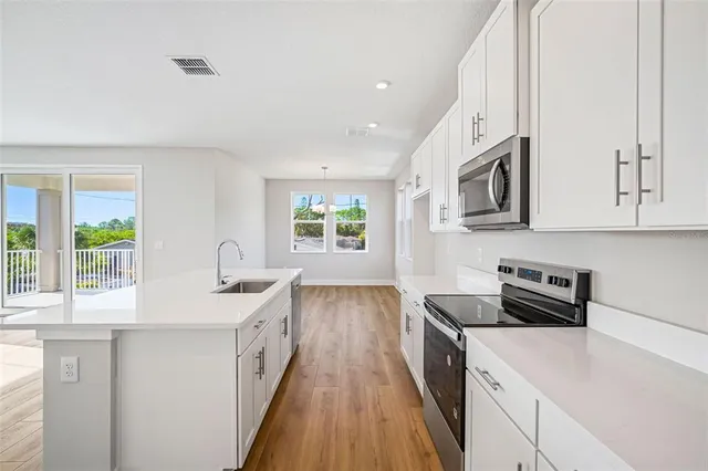 $949,900 | 840 61st Avenue Northeast, St. Petersburg, FL 33703