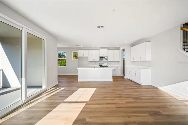 $949,900 | 840 61st Avenue Northeast, St. Petersburg, FL 33703