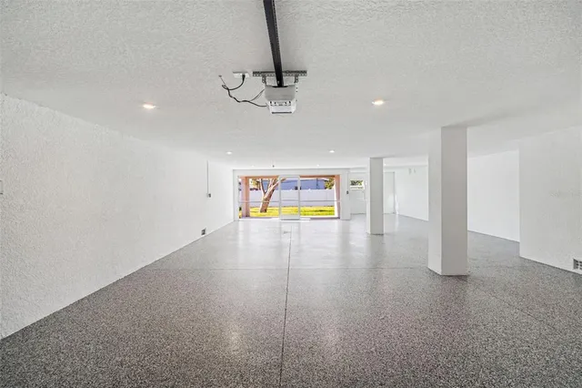 $949,900 | 840 61st Avenue Northeast, St. Petersburg, FL 33703