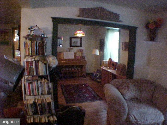 31 South Locust Street Lititz, PA 17543 - Photo 8 of 10