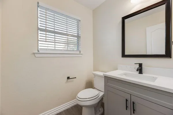 $640,000 | 703 North Tennessee Street, Unit AB, McKinney, TX 75069