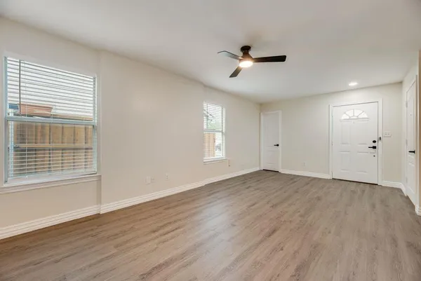 $640,000 | 703 North Tennessee Street, Unit AB, McKinney, TX 75069