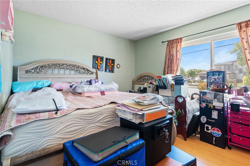 966 West Bohnert Avenue Rialto, CA 92377 - Photo 16 of 38