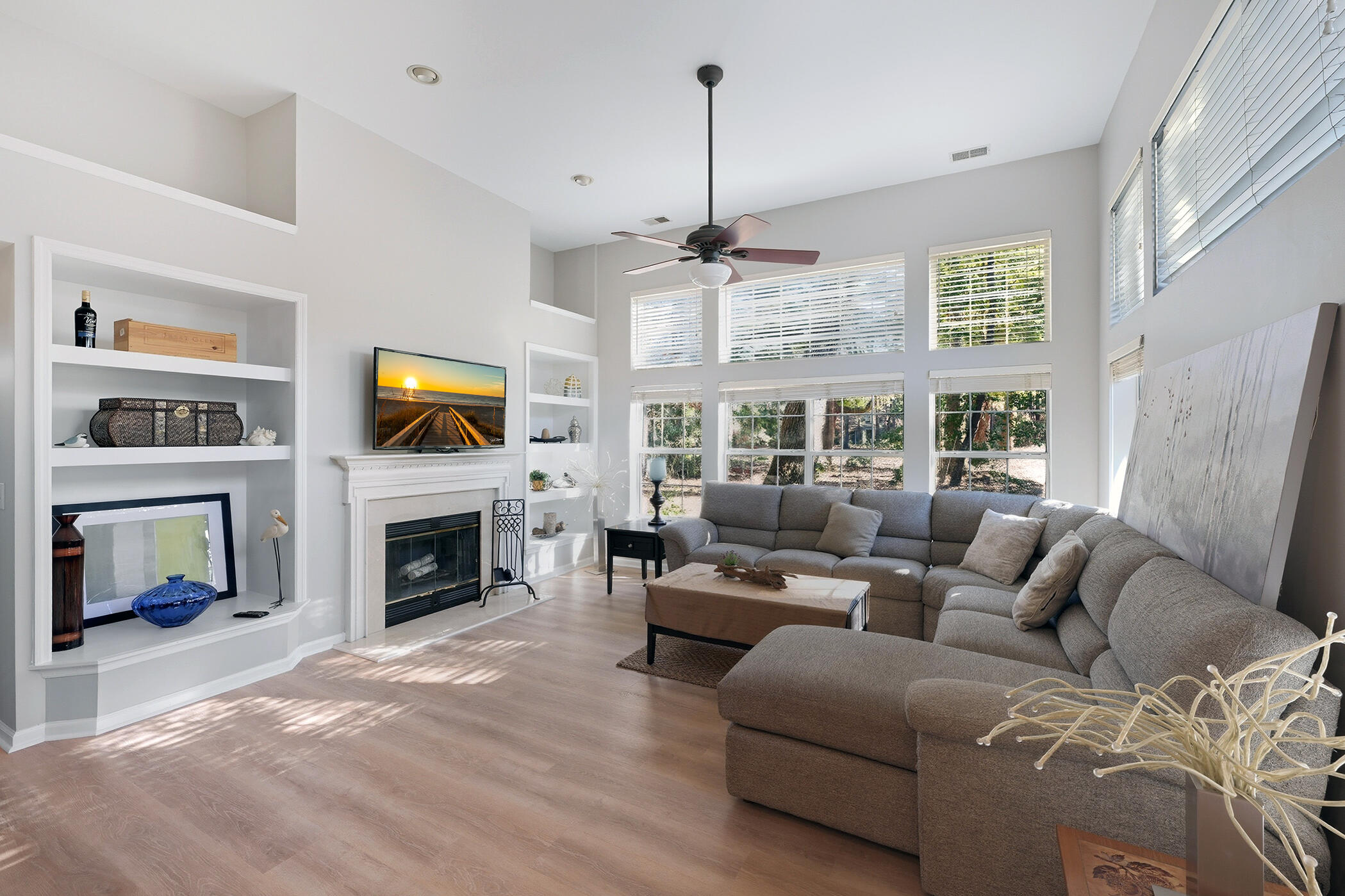 808 Long Drive Road Summerville, SC 29485 - Photo 13 of 44 14' Ceilings