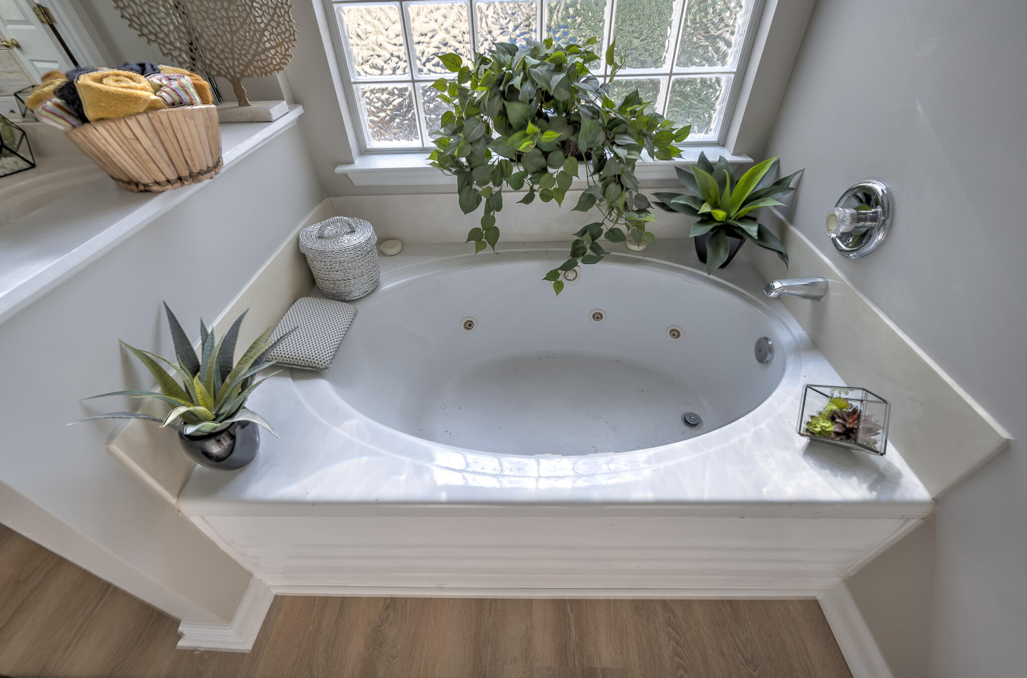 808 Long Drive Road Summerville, SC 29485 - Photo 26 of 44 Jetted Soaking Tub