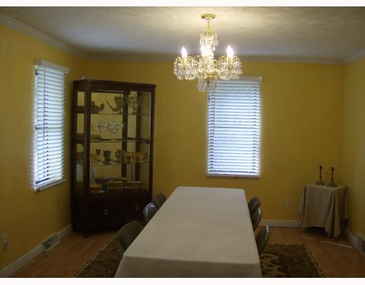 1365 Gringo Clinton Road Aliquippa, PA 15001 - Photo 13 of 17 Dining Room. Enough Space For All Your Formal Dinners!