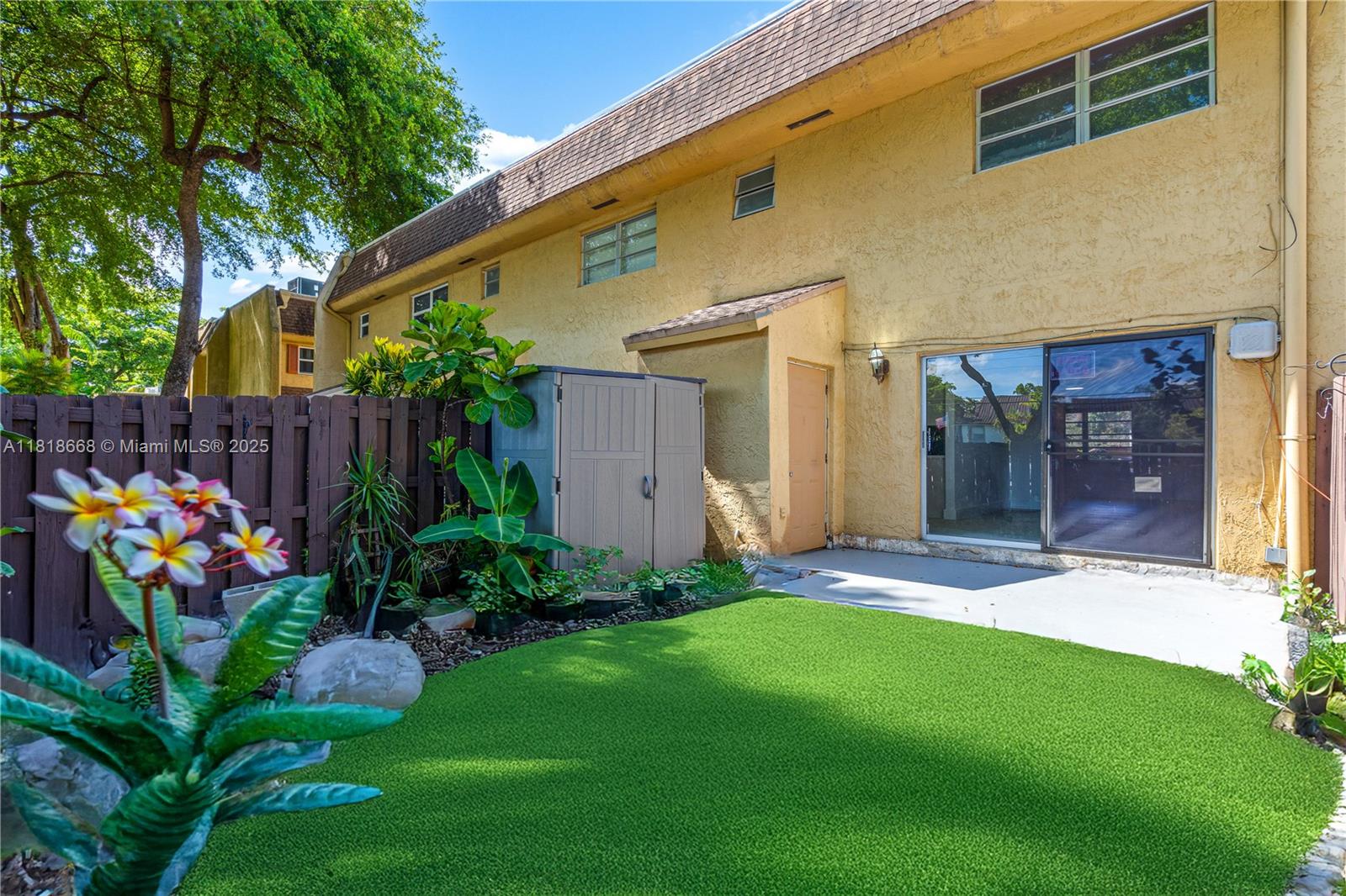 7175 Nova Drive, Unit 303 Davie, FL 33317 - Photo 2 of 34