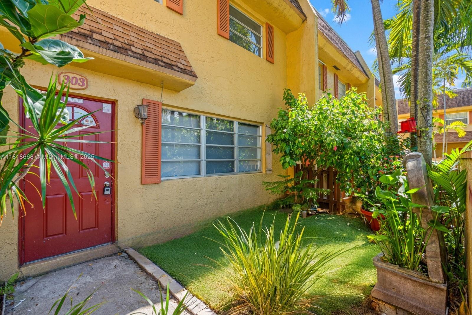 7175 Nova Drive, Unit 303 Davie, FL 33317 - Photo 33 of 34