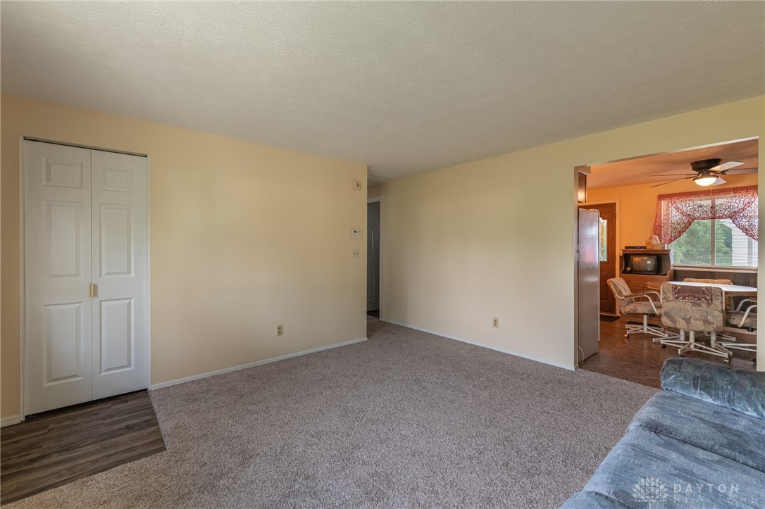 6823 Highbury Road Huber Heights, OH 45424 - Photo 6 of 27