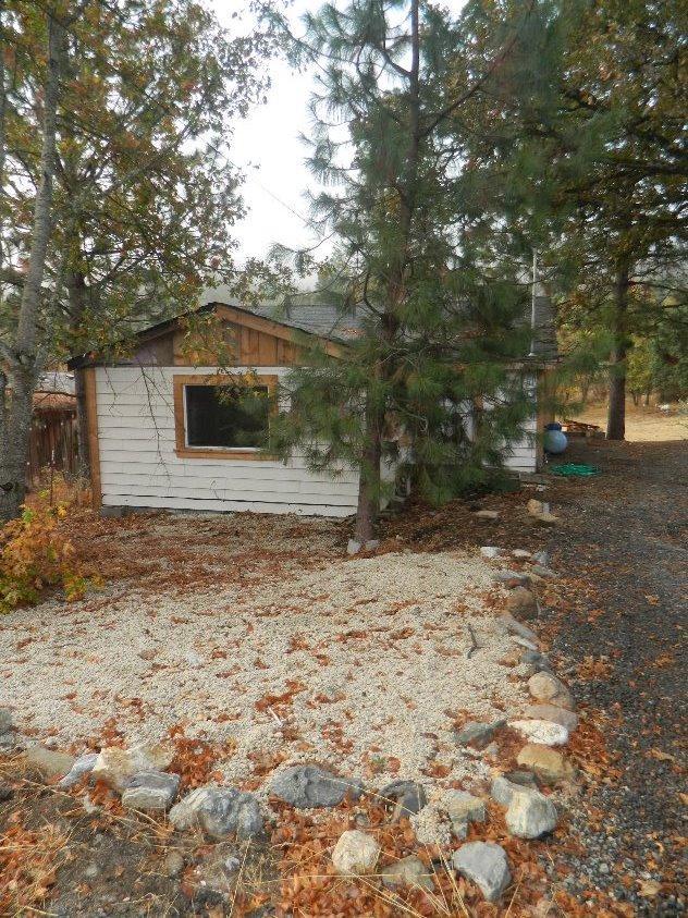 5101 Old Stage Road Central Point, OR 97502 - Photo 3 of 13 Additional Photo