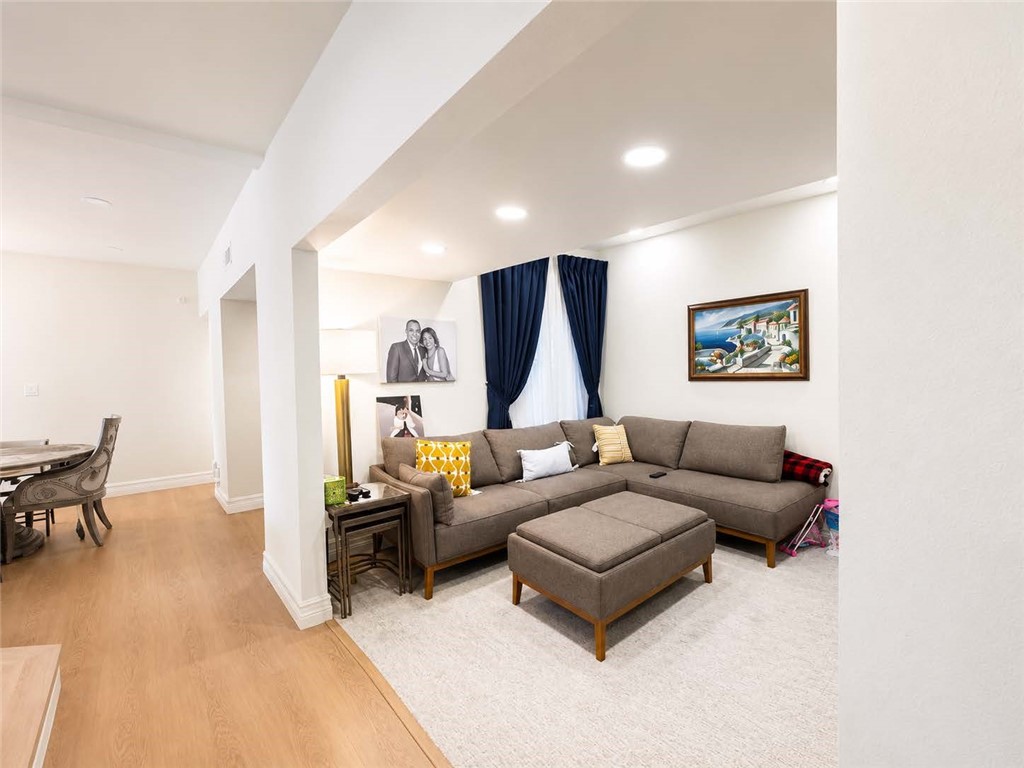 1313 Valley View Road, Unit 202 Glendale, CA 91202 - Photo 8 of 24