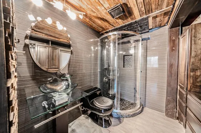 $129,000 | 1704 Baird Farm Circle, Unit 4104, Arlington, TX 76006