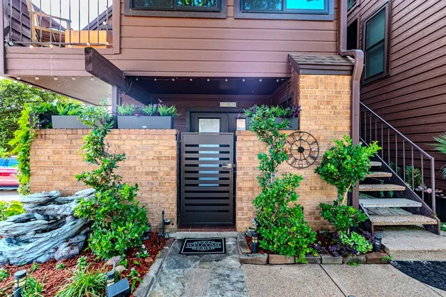 $129,000 | 1704 Baird Farm Circle, Unit 4104, Arlington, TX 76006