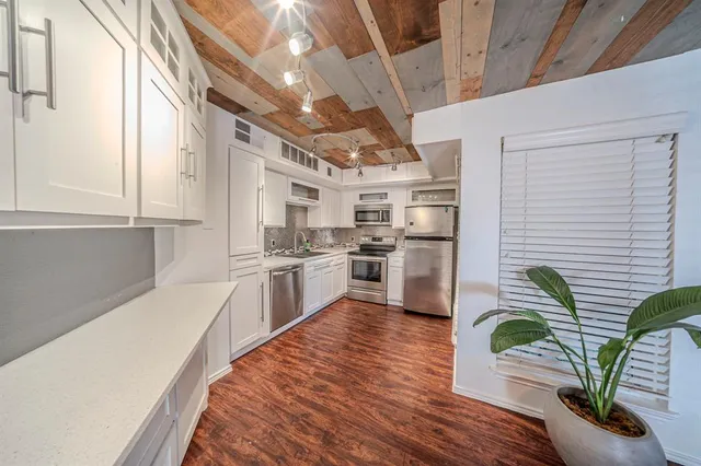 $129,000 | 1704 Baird Farm Circle, Unit 4104, Arlington, TX 76006